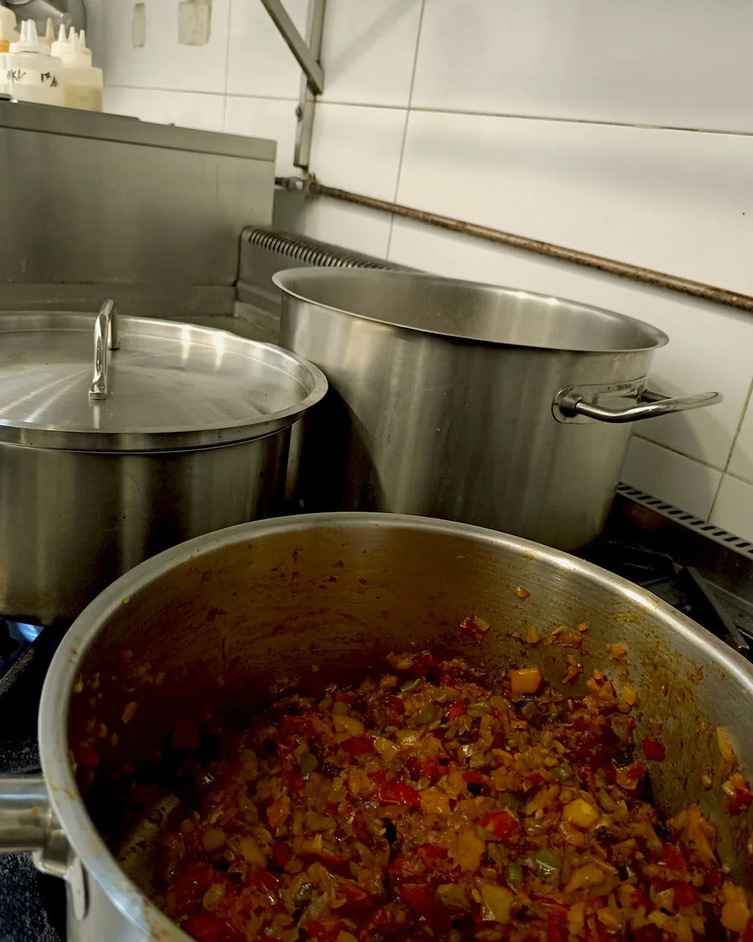Guiso a fuego lento en la cocina de Silvestre Becerril.